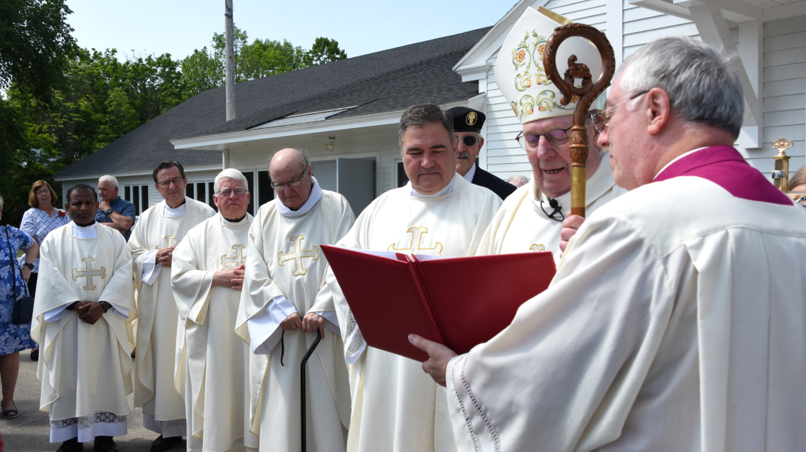 Bishop Deeley and concelebrants
