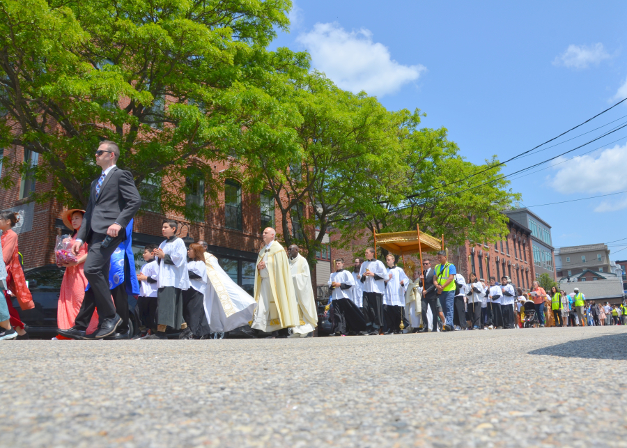 Corpus Christi Sunday eucharistic processions in Maine