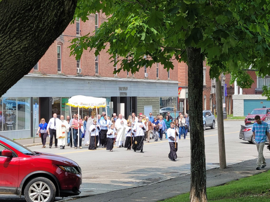 Corpus Christi Sunday eucharistic processions in Maine