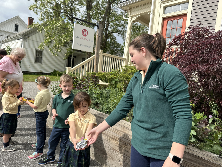 St. John's Human Chain to Mid Coast Hunger Prevention Program in Brunswick 