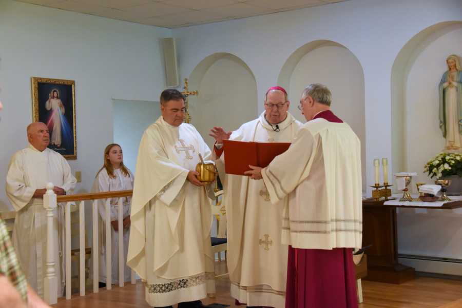 Opening blessing.