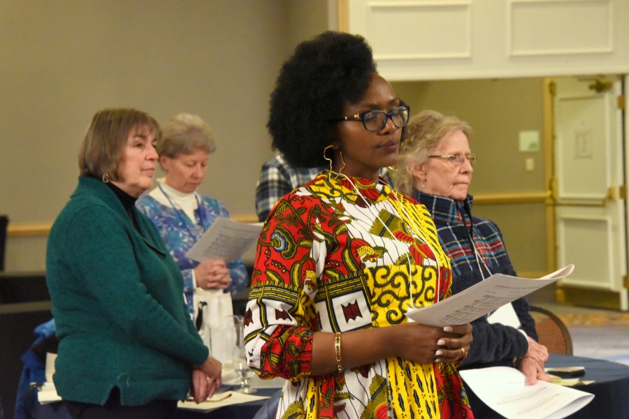 Women in the audience during Mass.