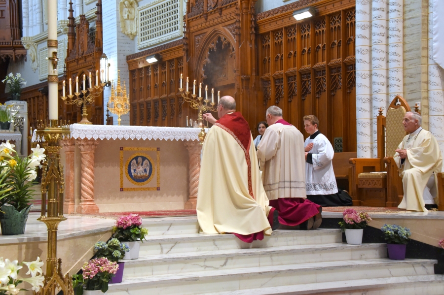 Incensing the Blessed Sacrament.