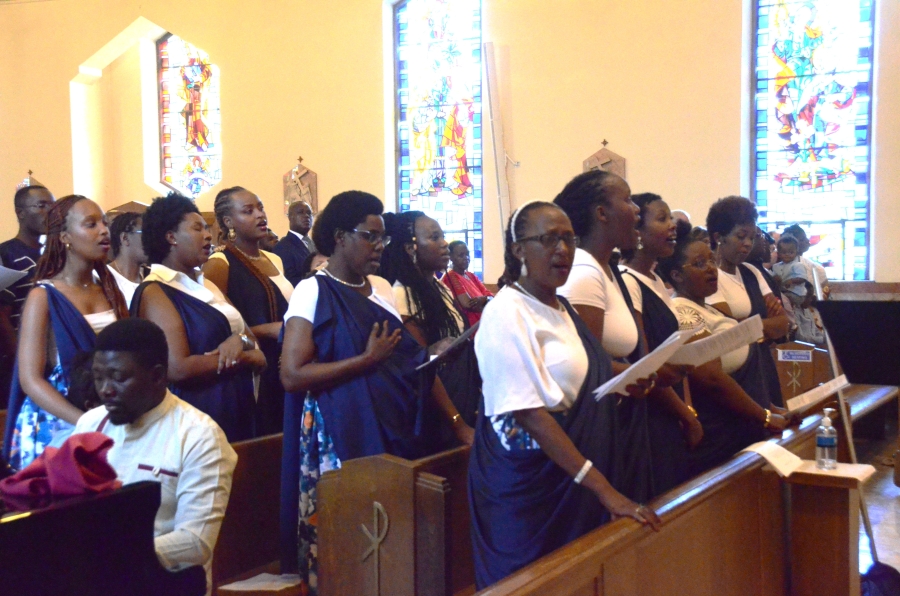 choir singing in pews