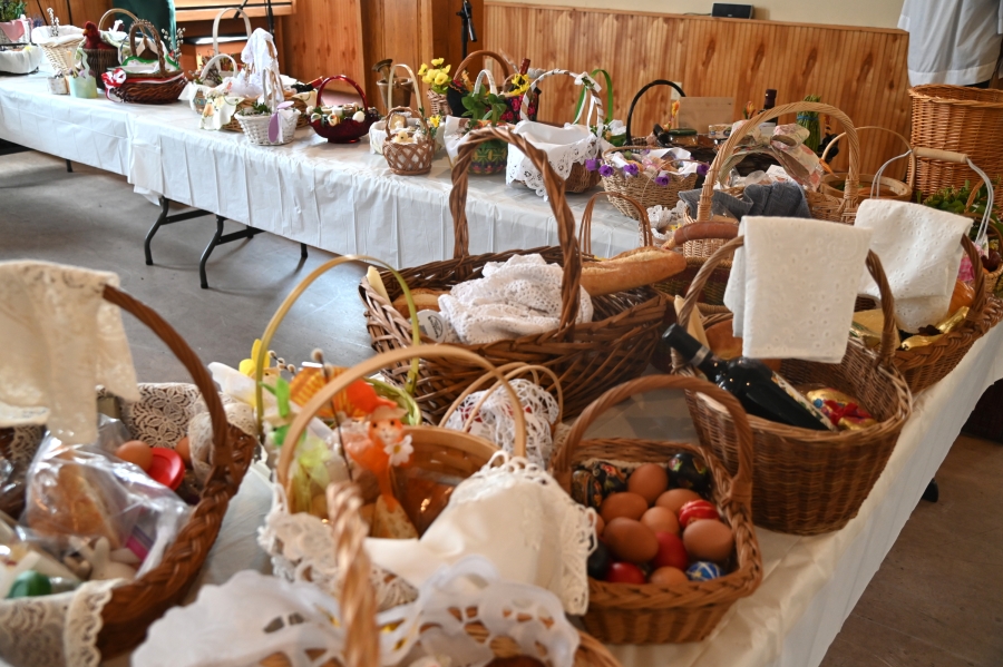Row of Easter Baskets