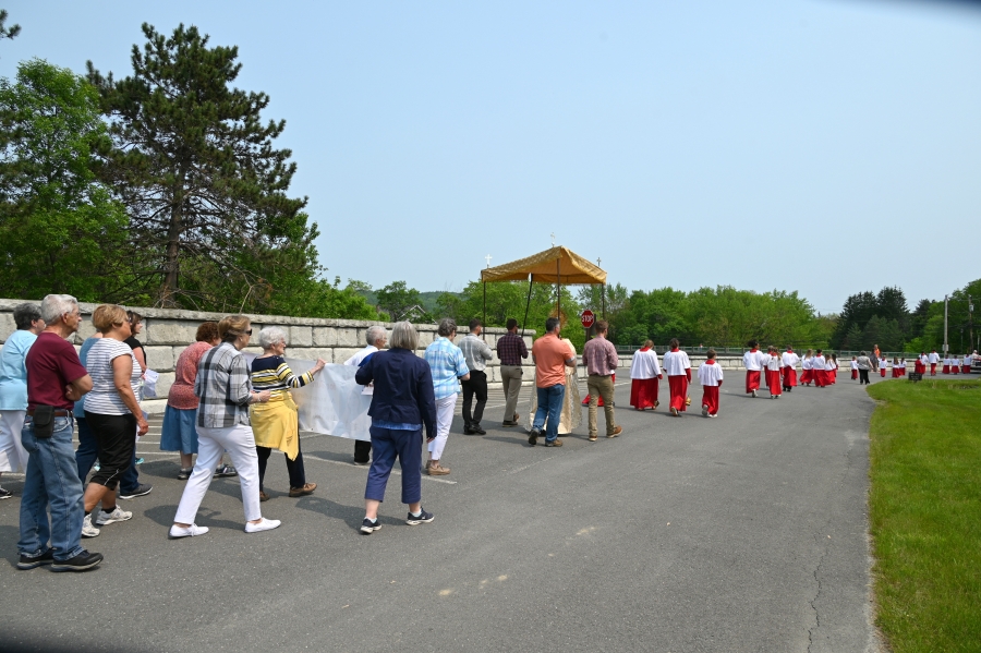 Procession leaving the Fort Kent Blockhouse.