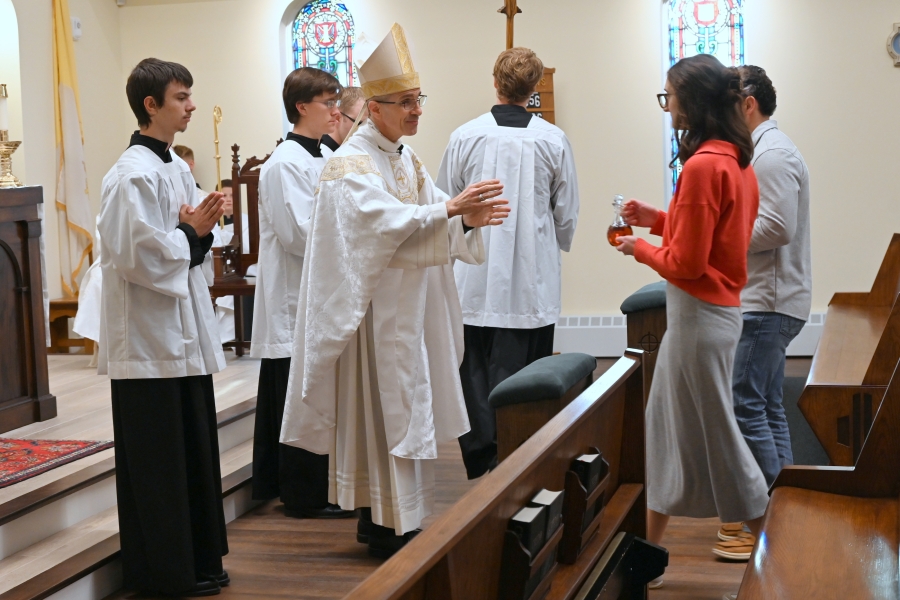 Presentation of gifts to Bishop Ruggieri.