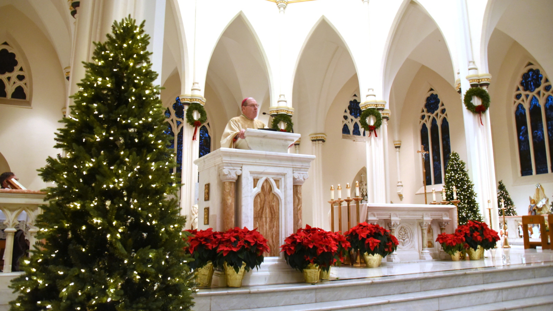 Bishop Deeley delivering his homily at the Cathedral.