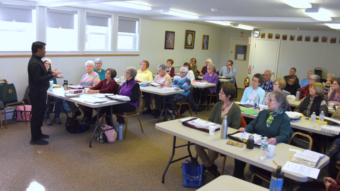 Father Antony Alexander Maria Doss, HGN, leads a Bible study class.