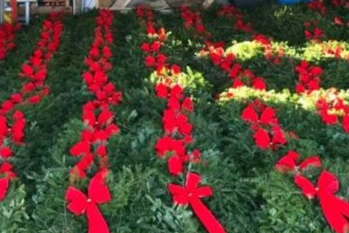Solar Lit Wreaths in Fort Kent